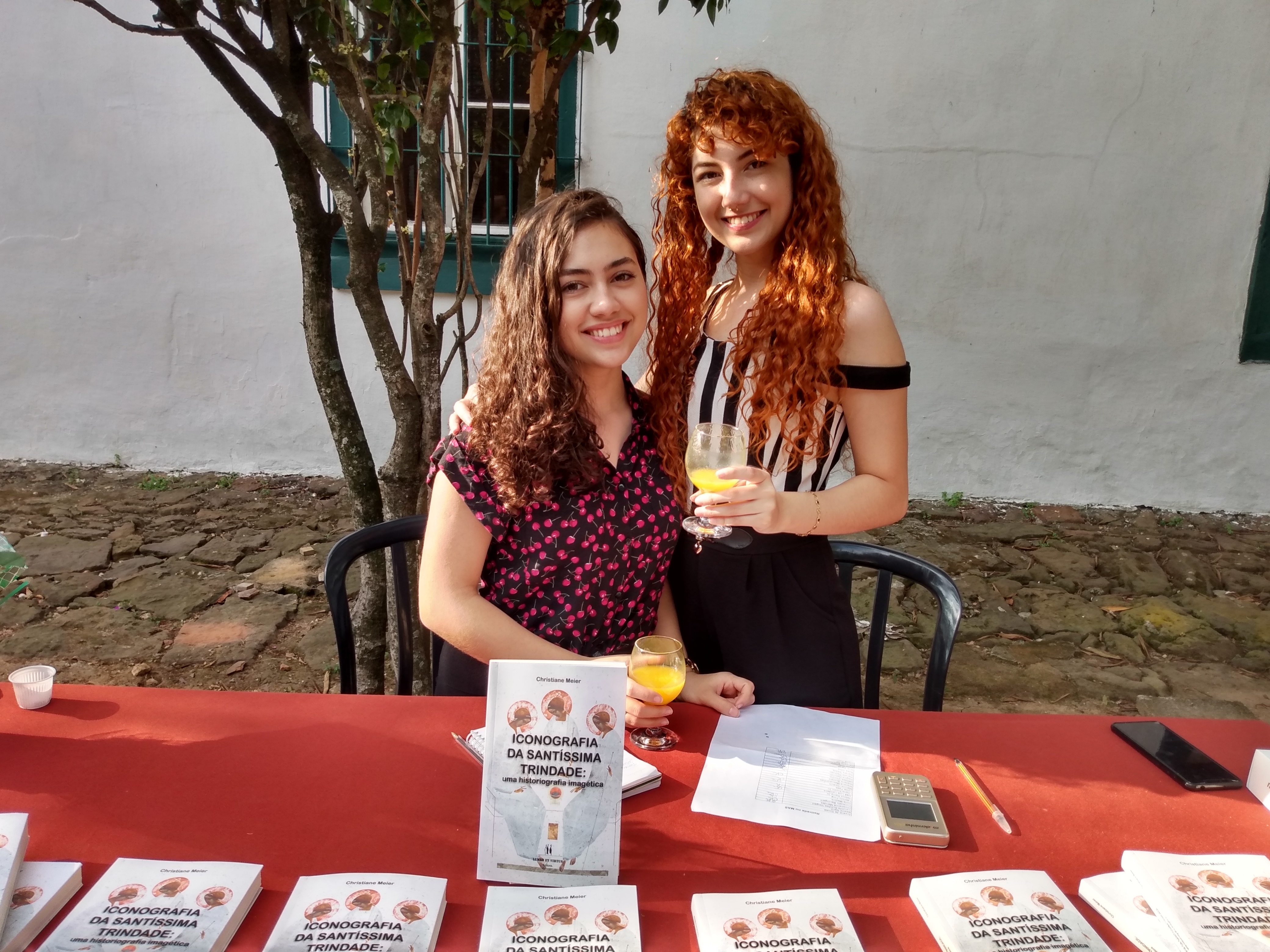 Christiane Meier, Jack Brandão; Editora Lumen et Virtus; ICONOGRAFIA DA SANTÍSSIMA TRINDADE; CONDES-FOTÓS