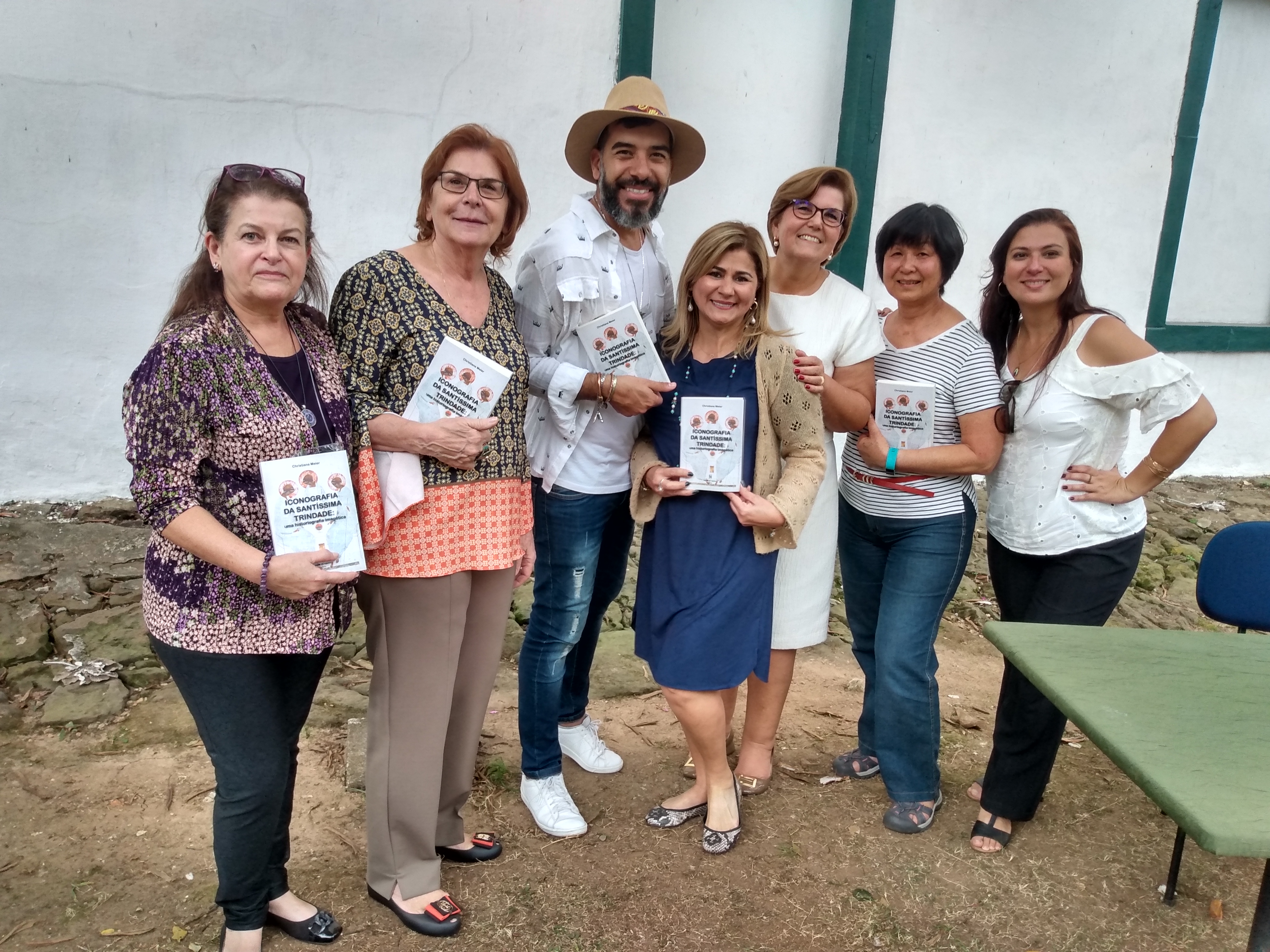 Christiane Meier, Jack Brandão; Editora Lumen et Virtus; ICONOGRAFIA DA SANTÍSSIMA TRINDADE; CONDES-FOTÓS