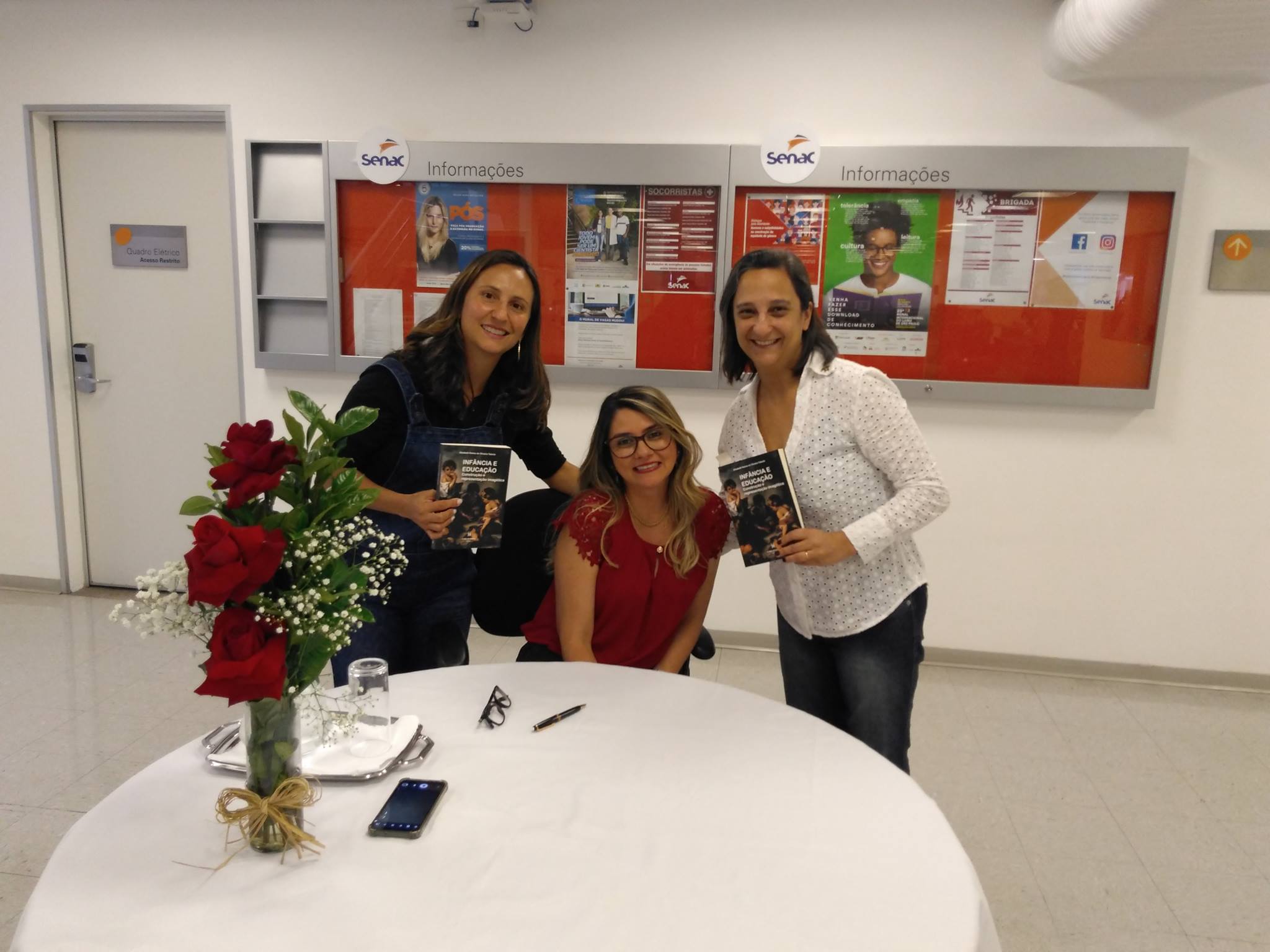 Elizabeth Takeda, Jack Brandão; Editora Lumen et Virtus; Infância e educação: construção e representação imagética; CONDES-FOTÓS