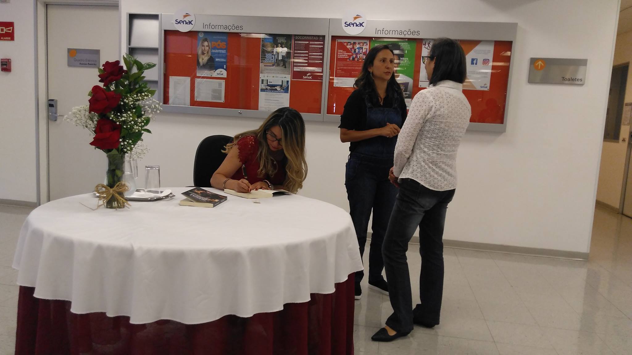 Elizabeth Takeda, Jack Brandão; Editora Lumen et Virtus; Infância e educação: construção e representação imagética; CONDES-FOTÓS